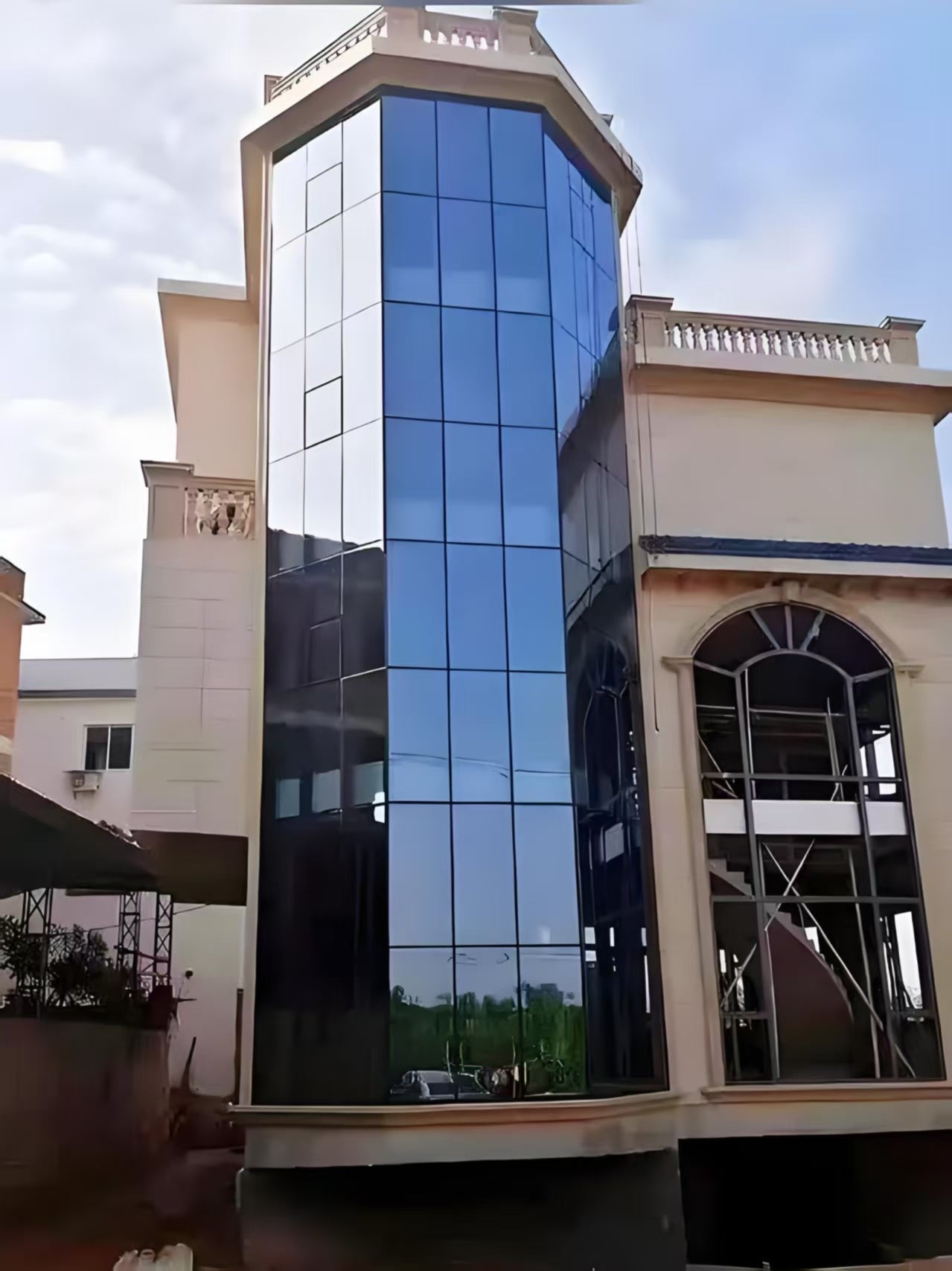 glass curtain wall