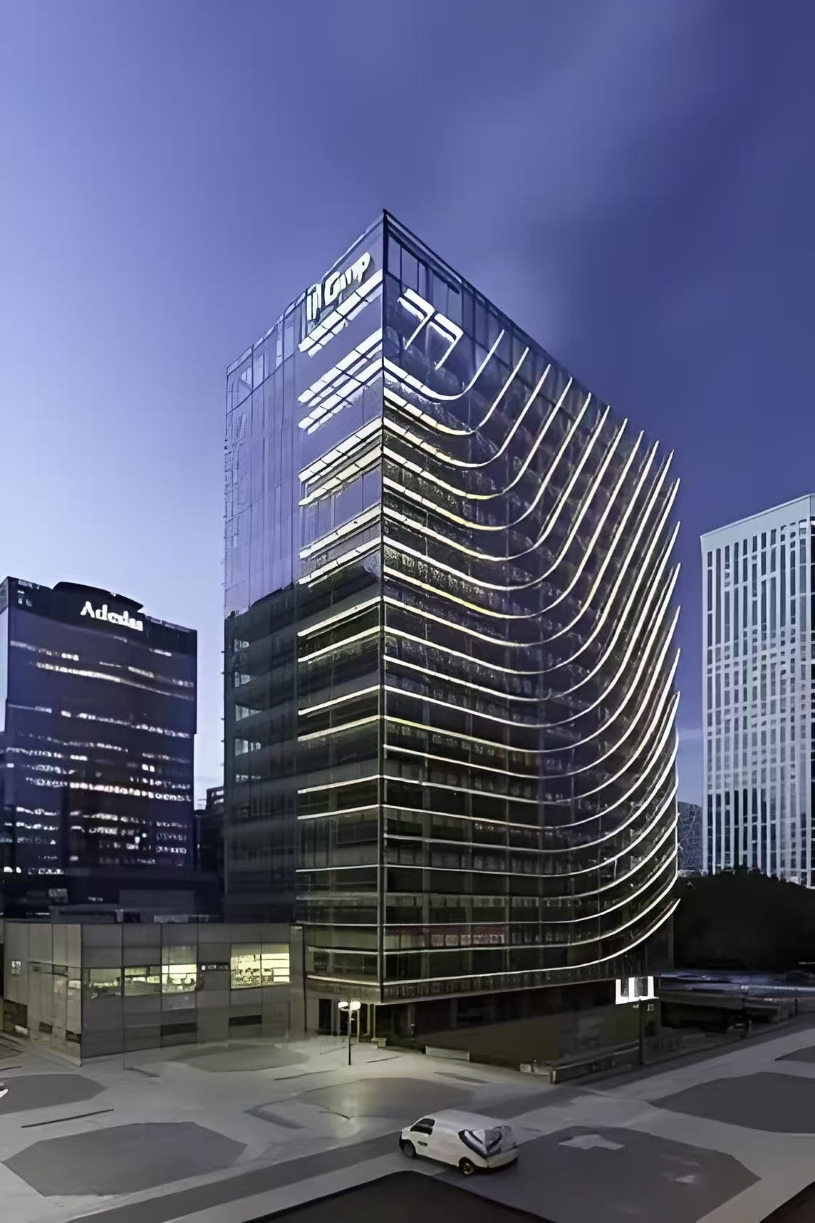 glass curtain wall