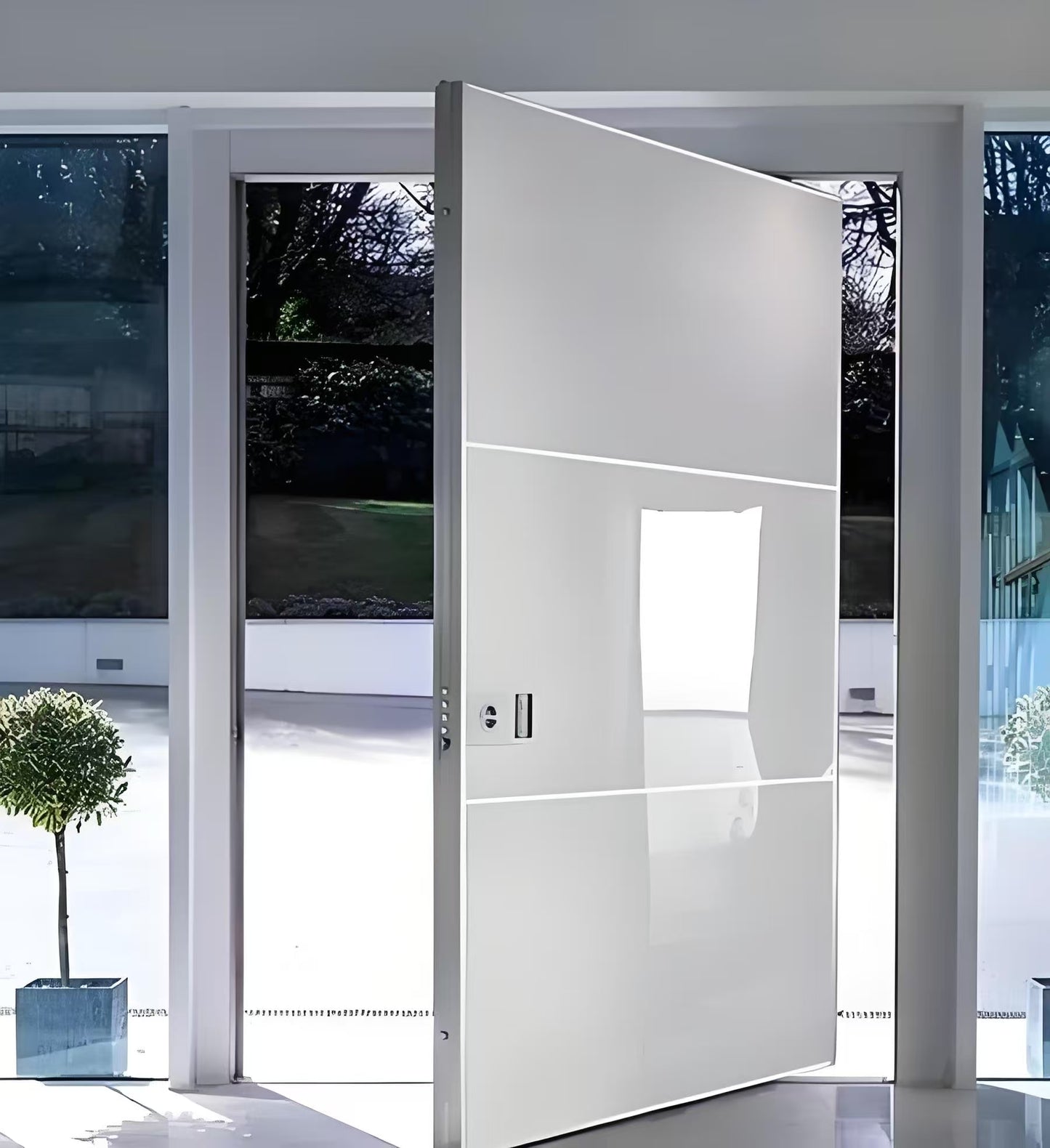Pivot door