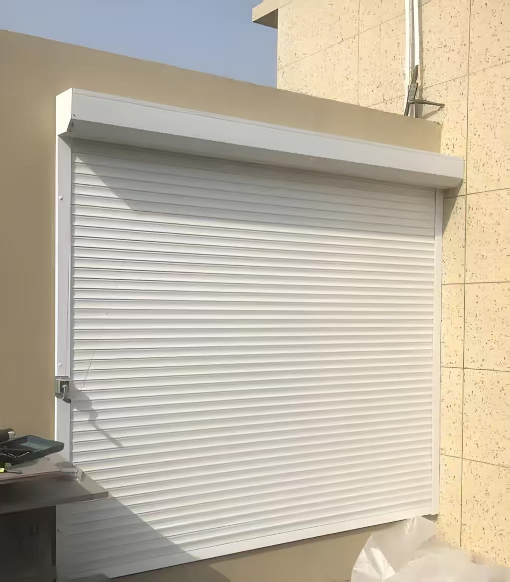 Rolling shutter door