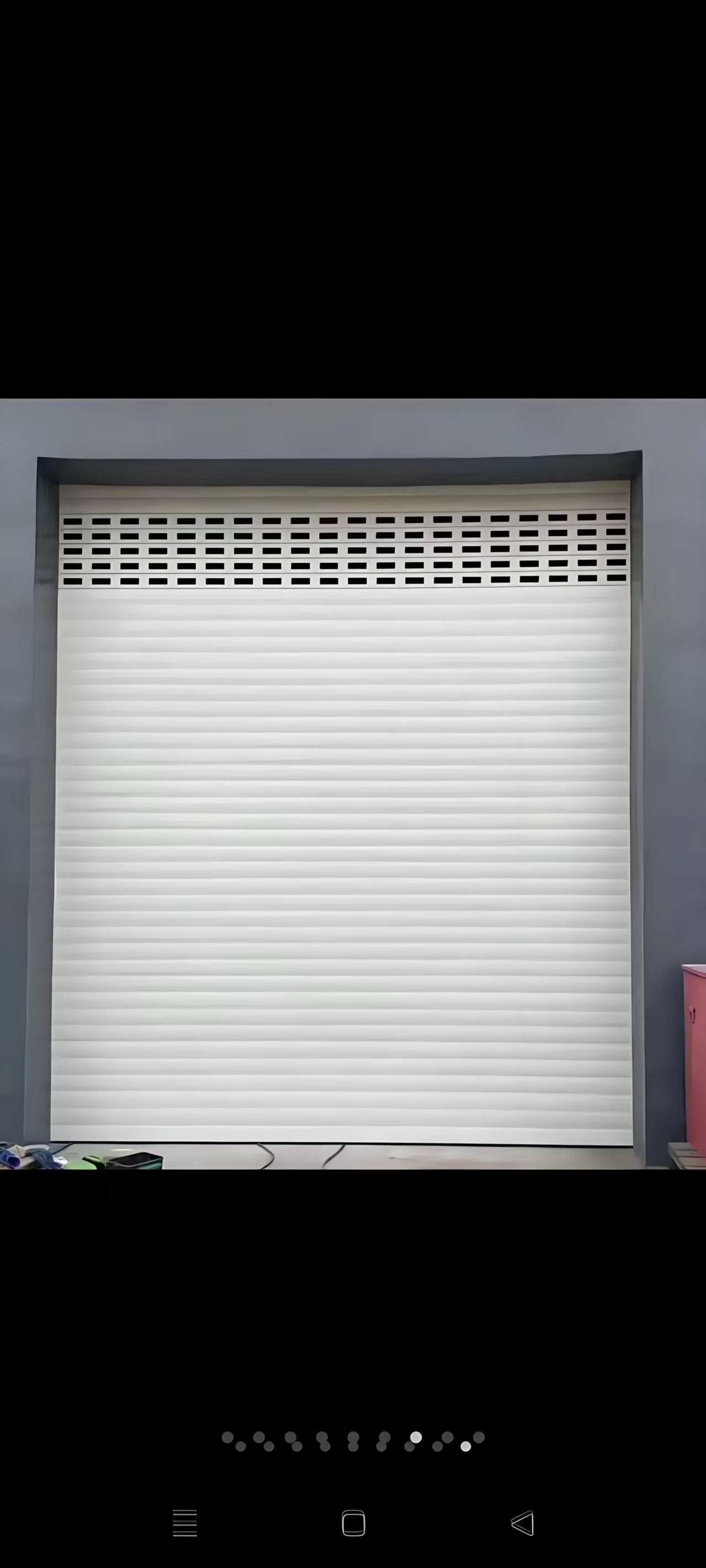 Rolling shutter door