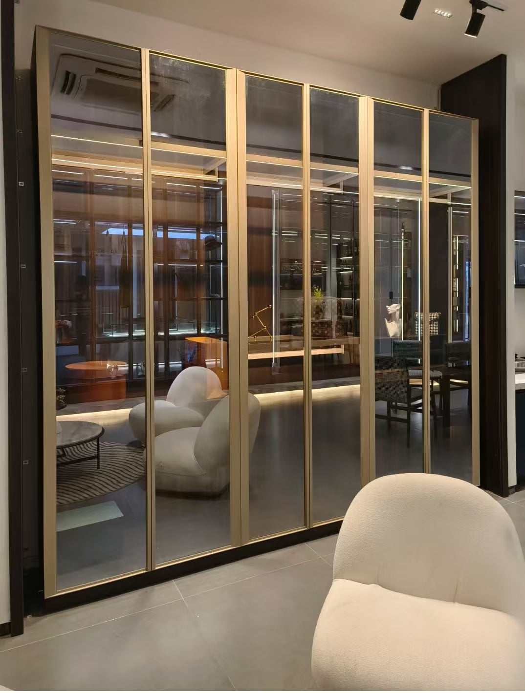 Minimalist Door