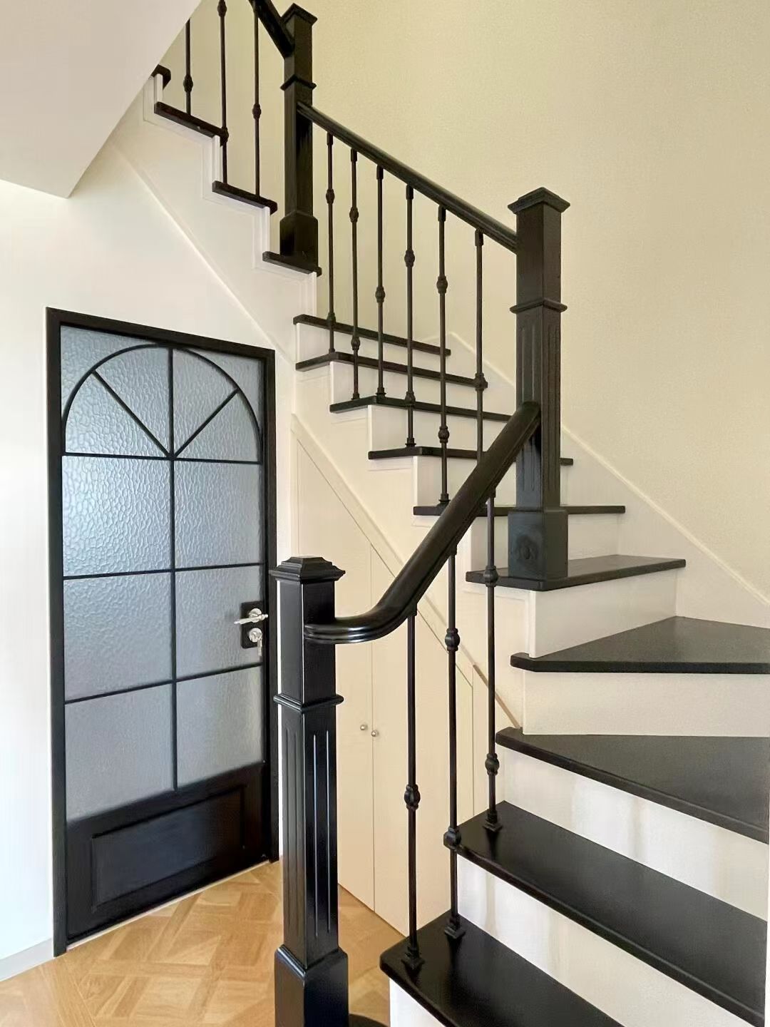 Stair railing