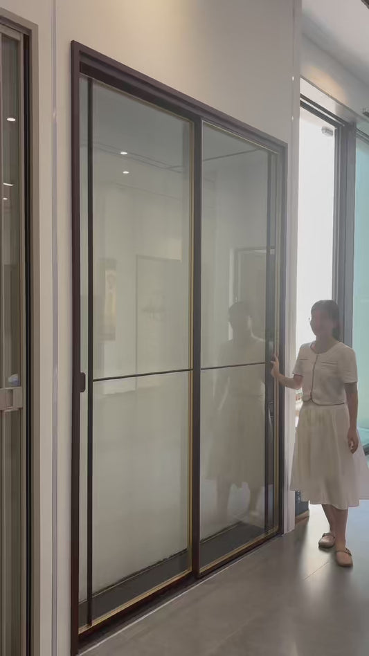 Three-track ultra-narrow sliding door